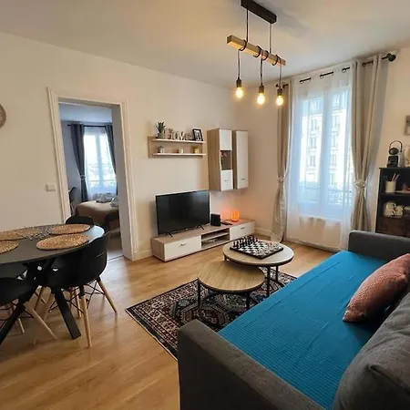 Apartment Metro 14 Et Le Metro 7 A 7 Minutes A Pied Emplacement Strategique Parking Gratuit